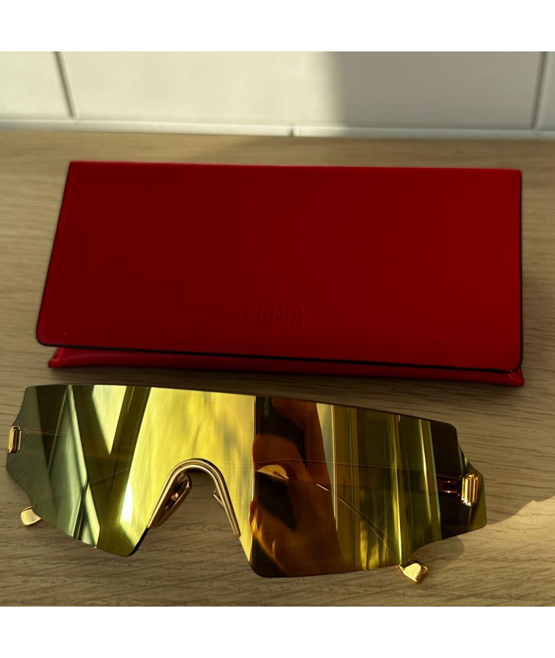 FENDI Золотые металлические солнцезащитные очки, фото 4