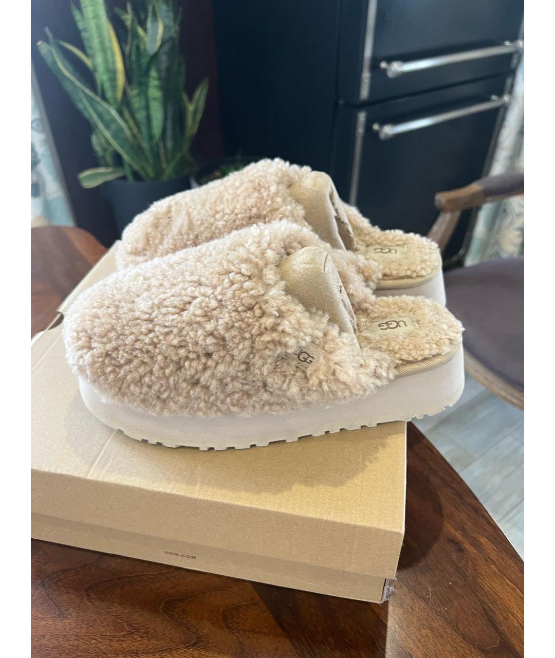 UGG AUSTRALIA Бежевые шлепанцы, фото 7