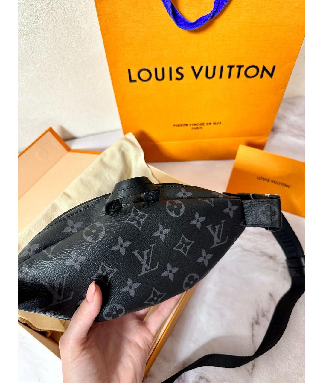 LOUIS VUITTON Черная кожаная поясная сумка, фото 5