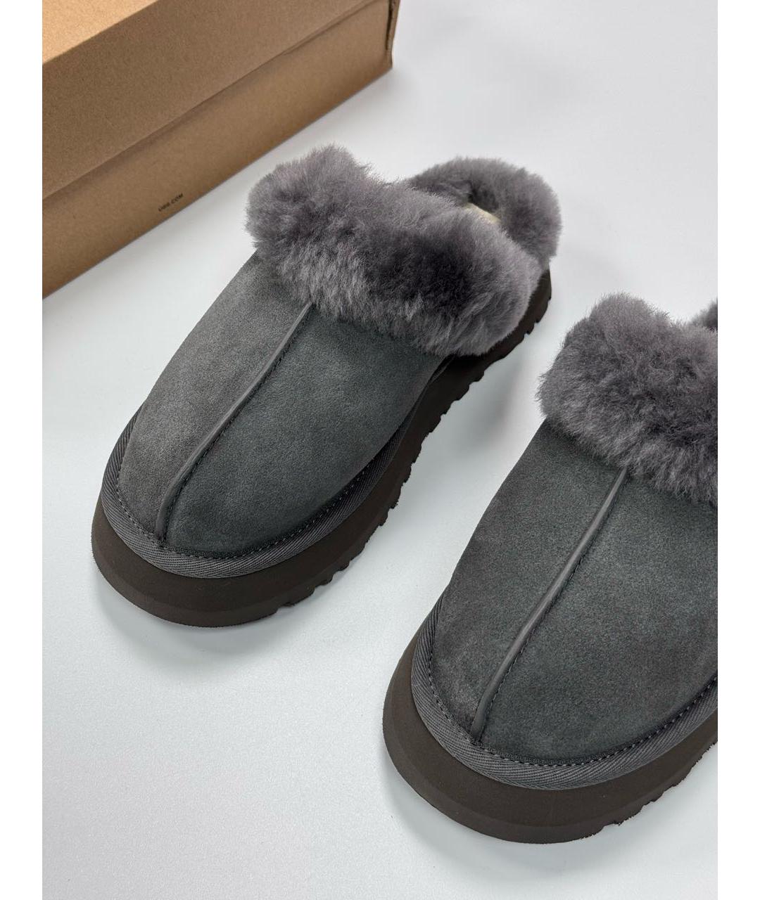 UGG AUSTRALIA Серые замшевые сабо, фото 4