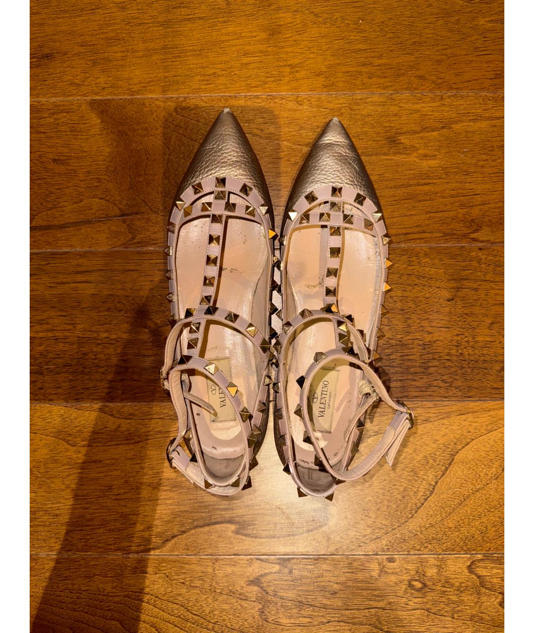 VALENTINO Золотые кожаные балетки, фото 3
