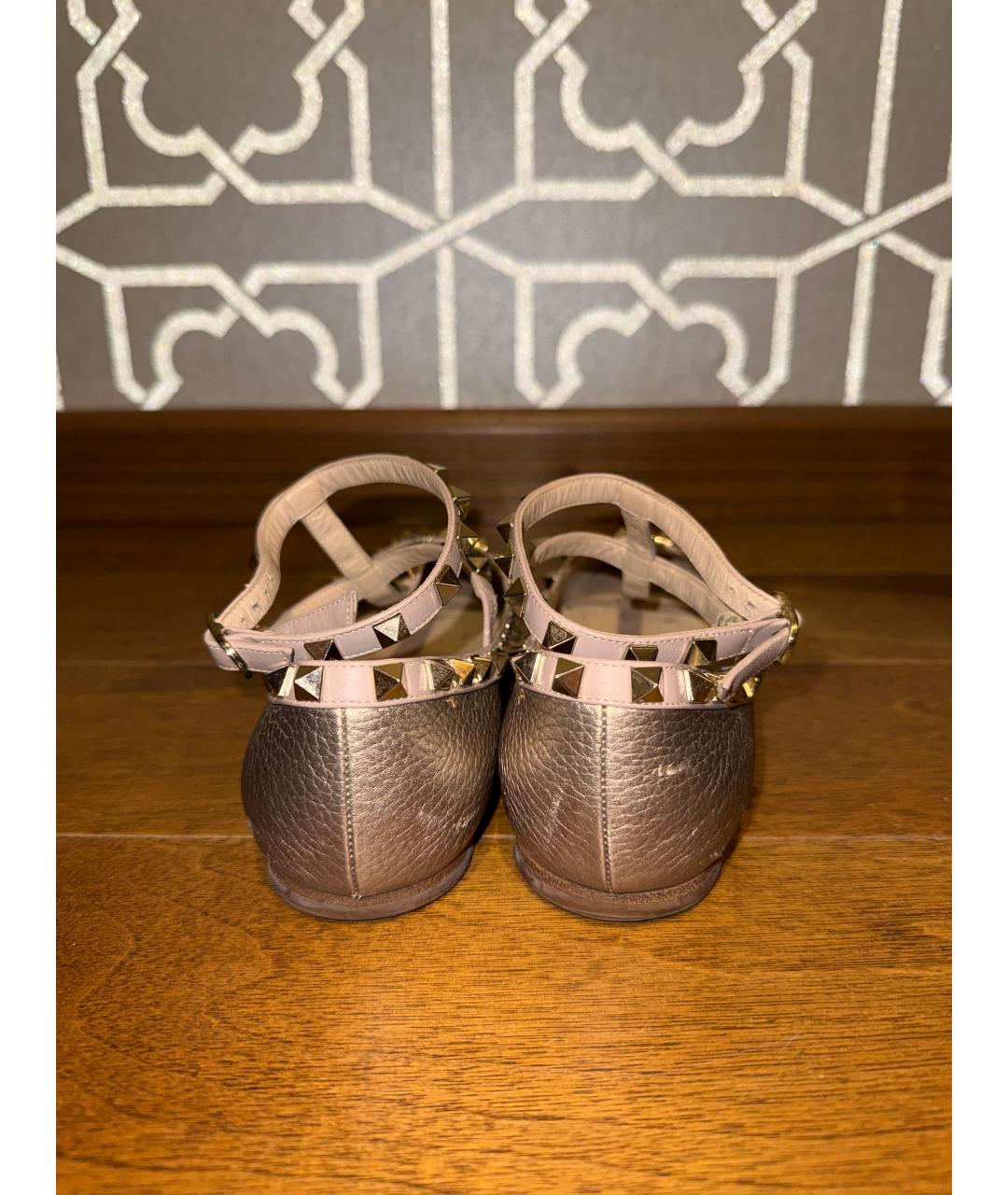 VALENTINO Золотые кожаные балетки, фото 4