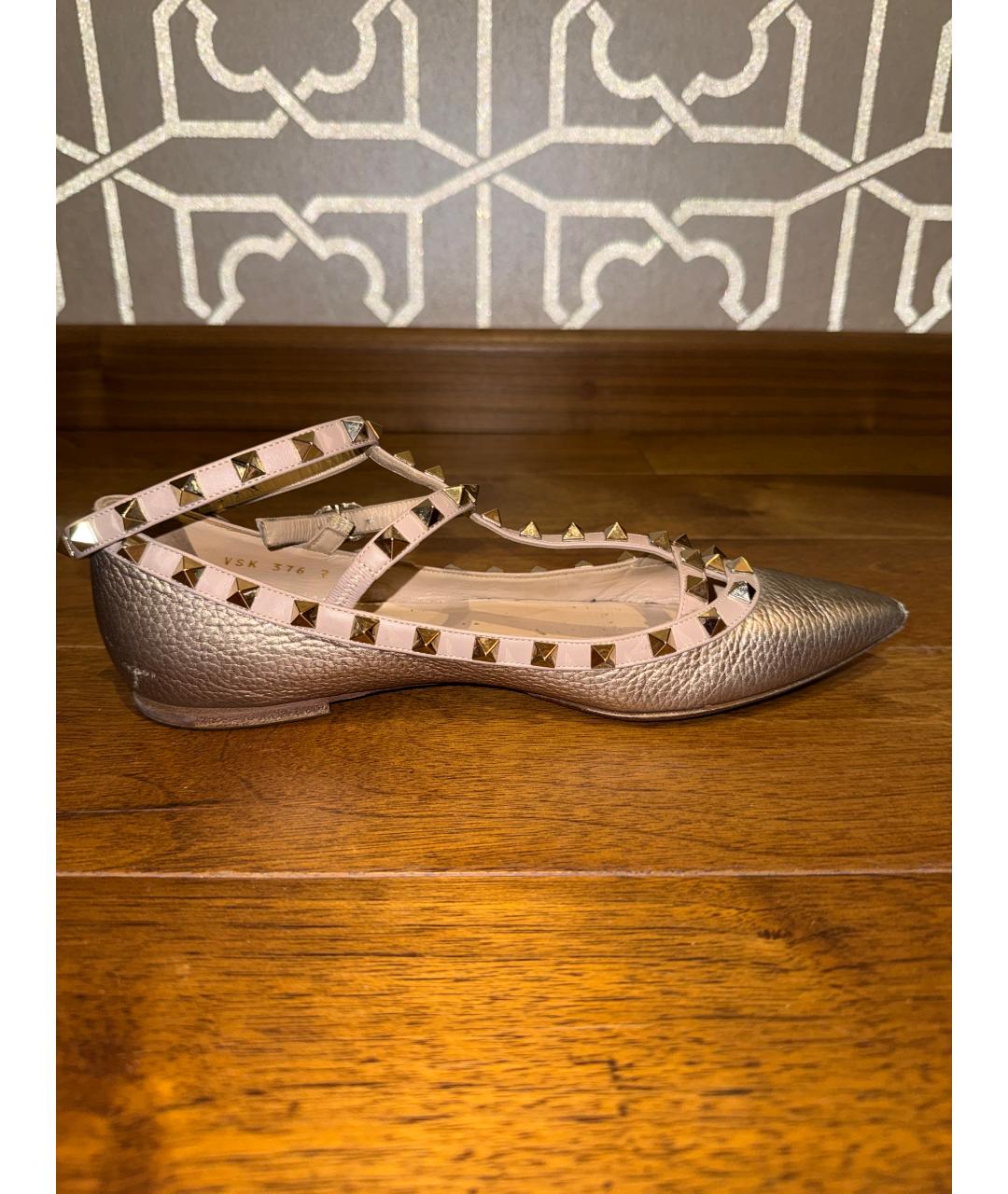 VALENTINO Золотые кожаные балетки, фото 7