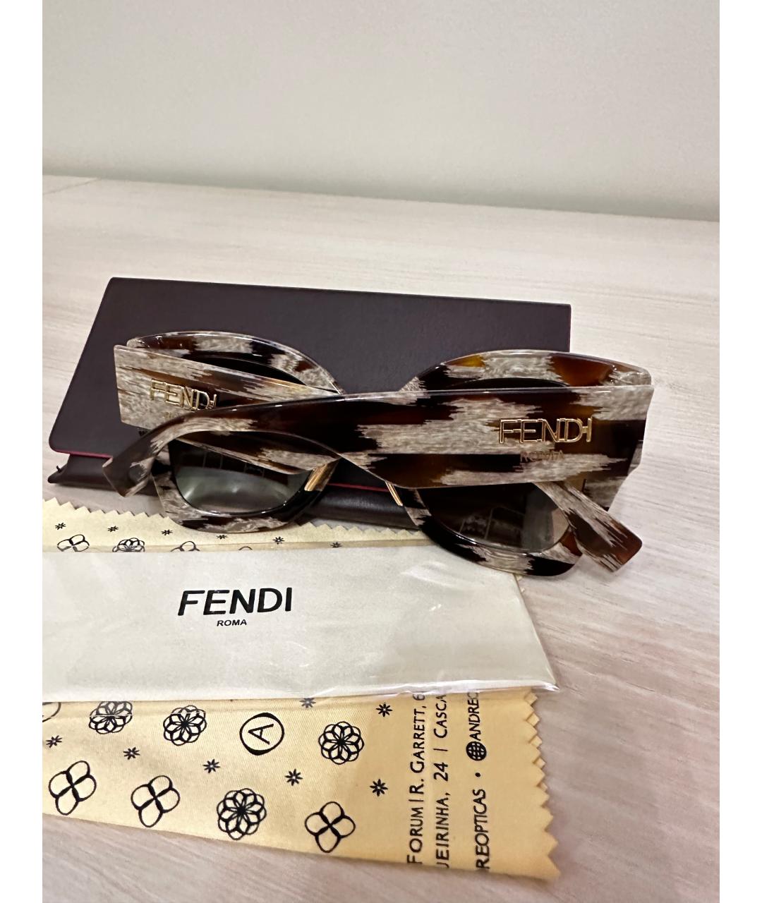 FENDI Коричневые пластиковые солнцезащитные очки, фото 3