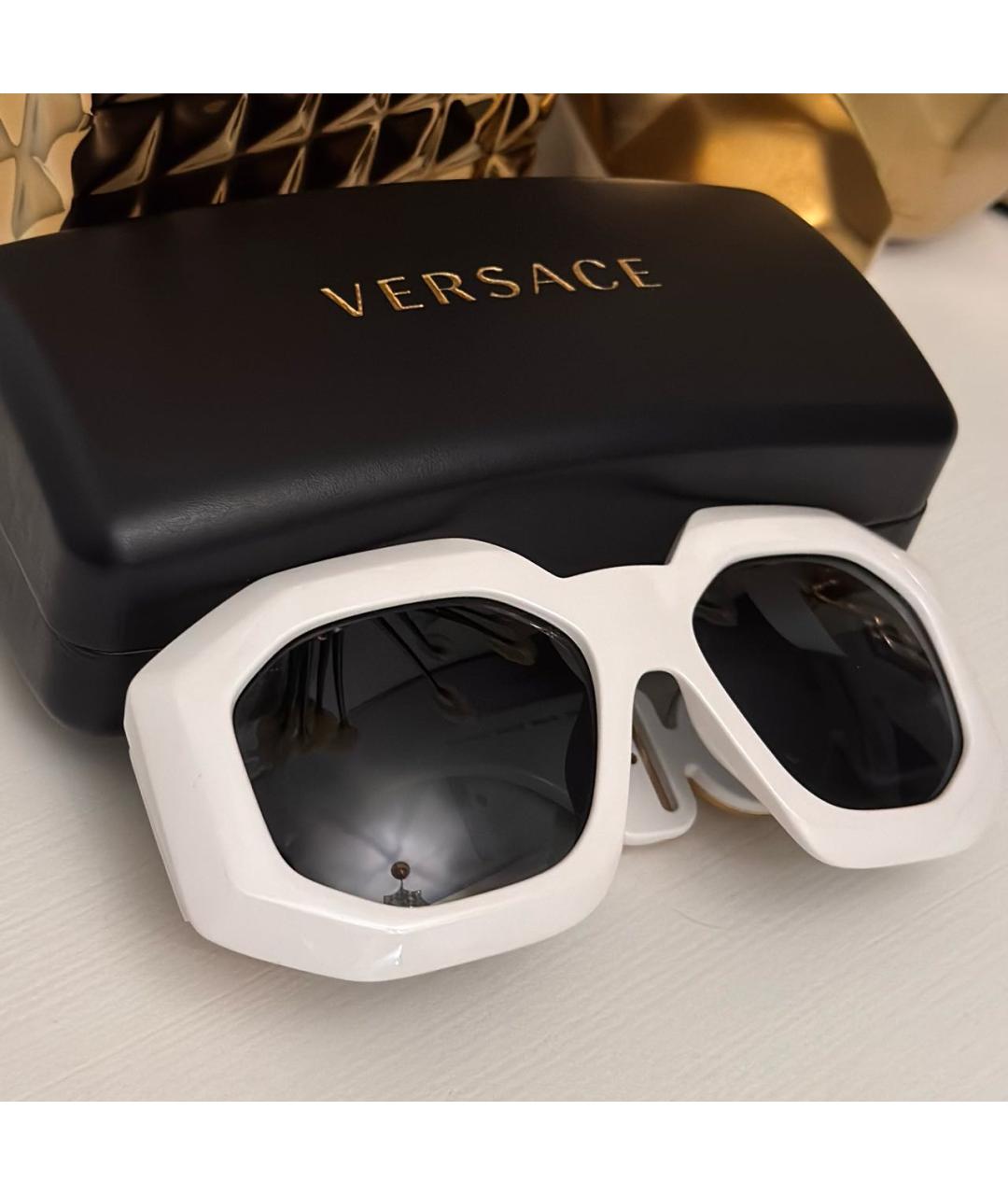 VERSACE Белые пластиковые солнцезащитные очки, фото 4