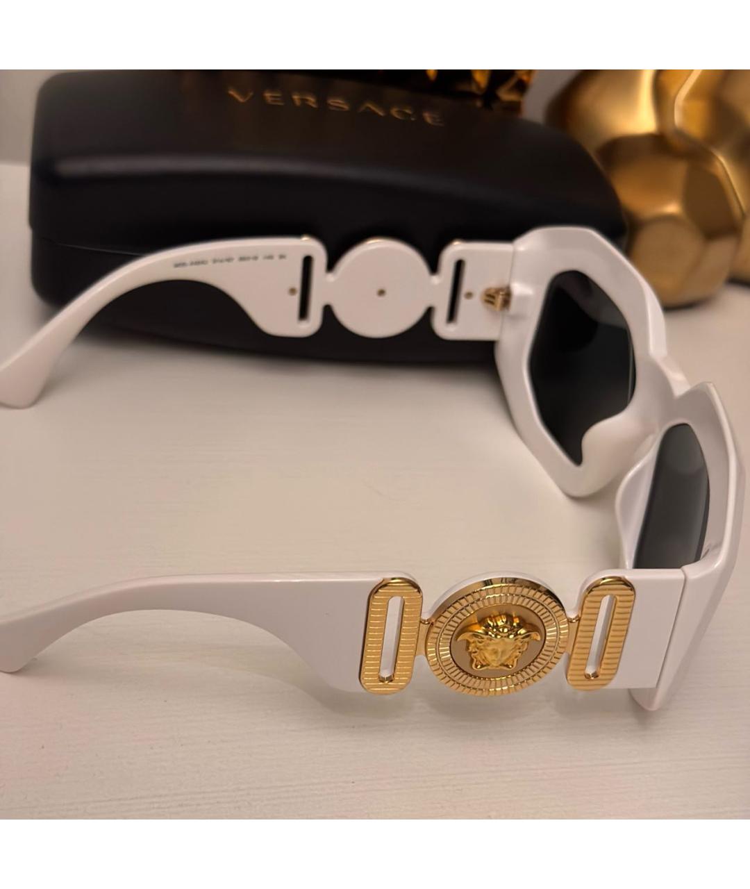 VERSACE Белые пластиковые солнцезащитные очки, фото 3