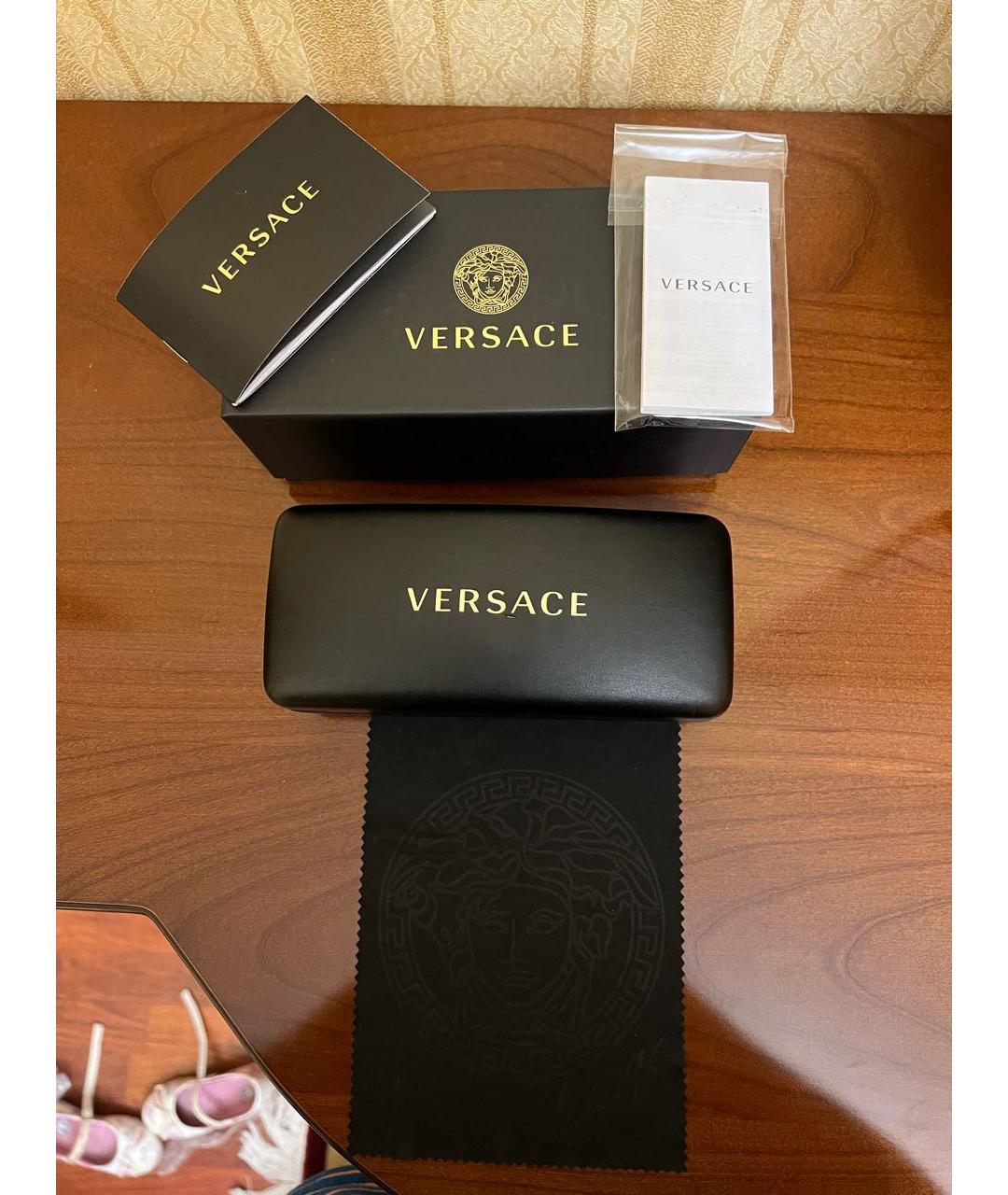 VERSACE Черные пластиковые солнцезащитные очки, фото 4