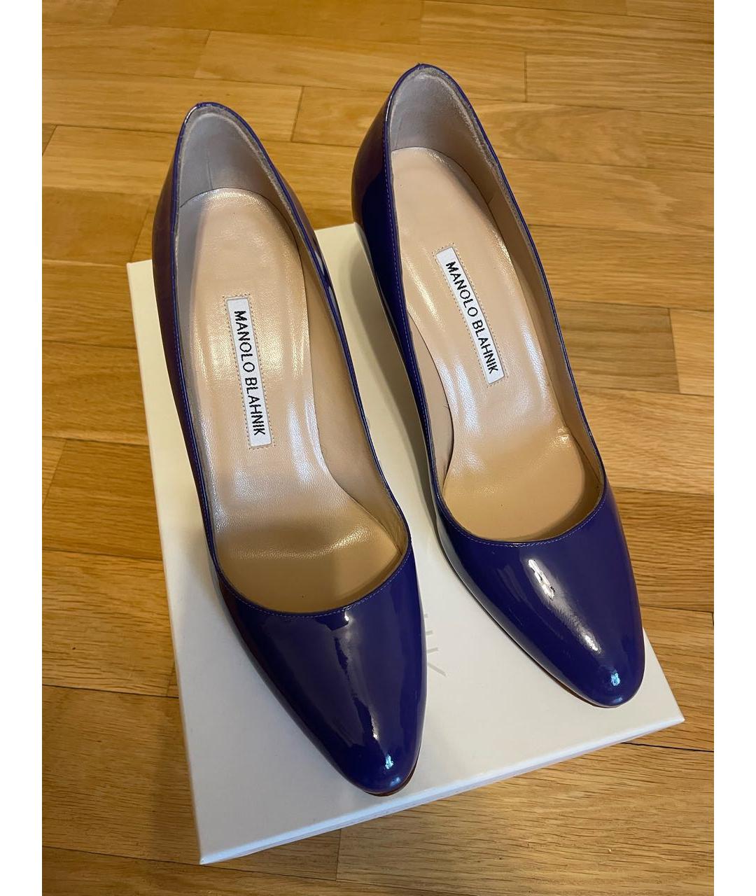 MANOLO BLAHNIK Фиолетовые туфли из лакированной кожи, фото 2