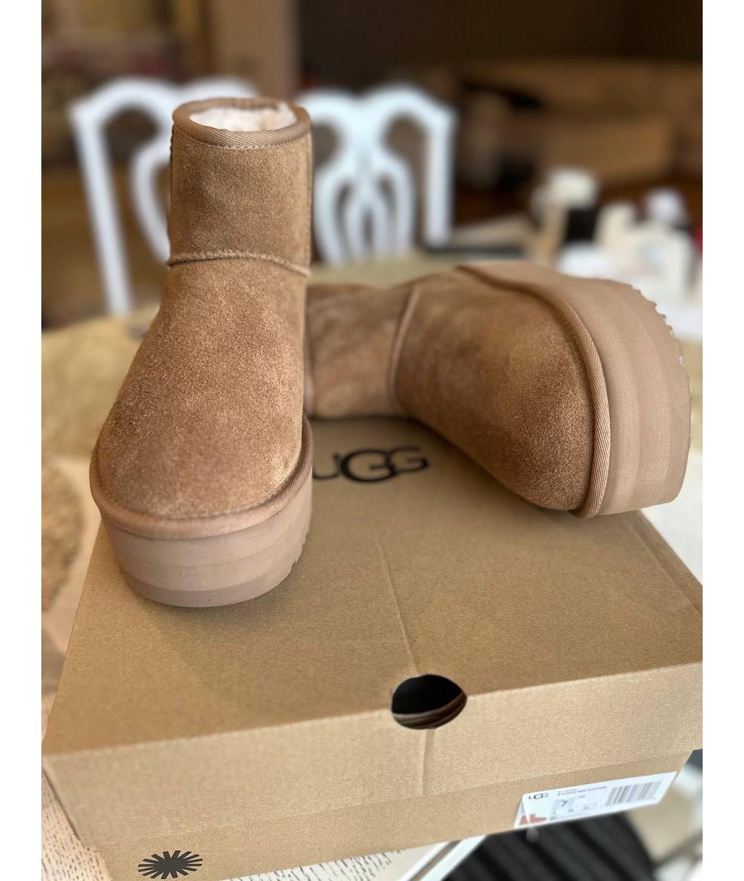 UGG AUSTRALIA Коричневые замшевые ботинки, фото 2