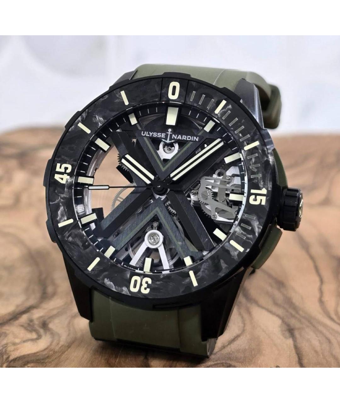 ULYANA SERGEENKO Зеленые карбоновые часы, фото 3