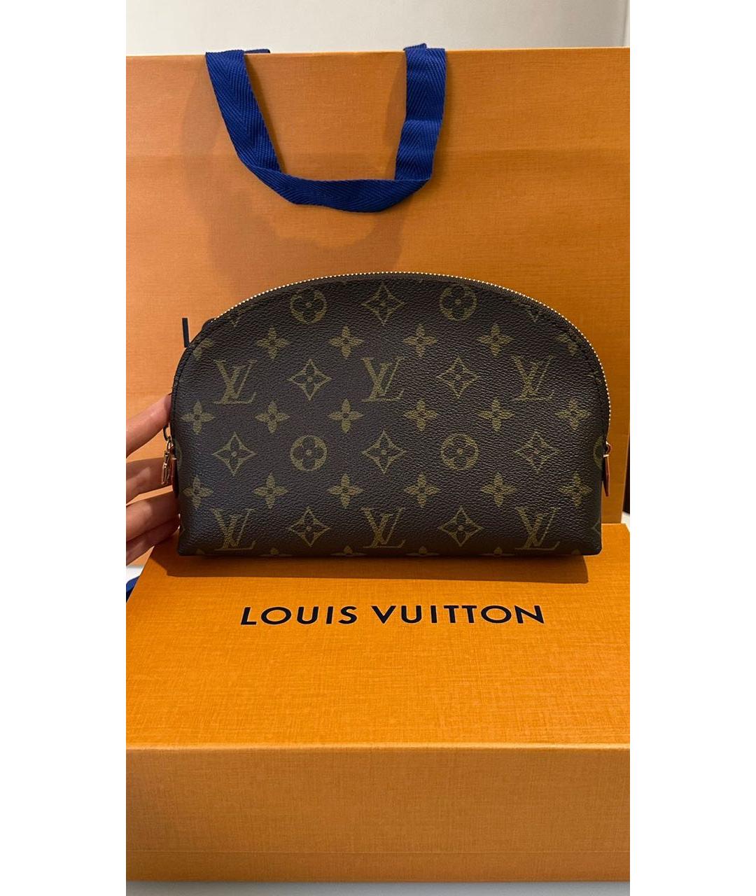 LOUIS VUITTON Коричневая косметичка, фото 2