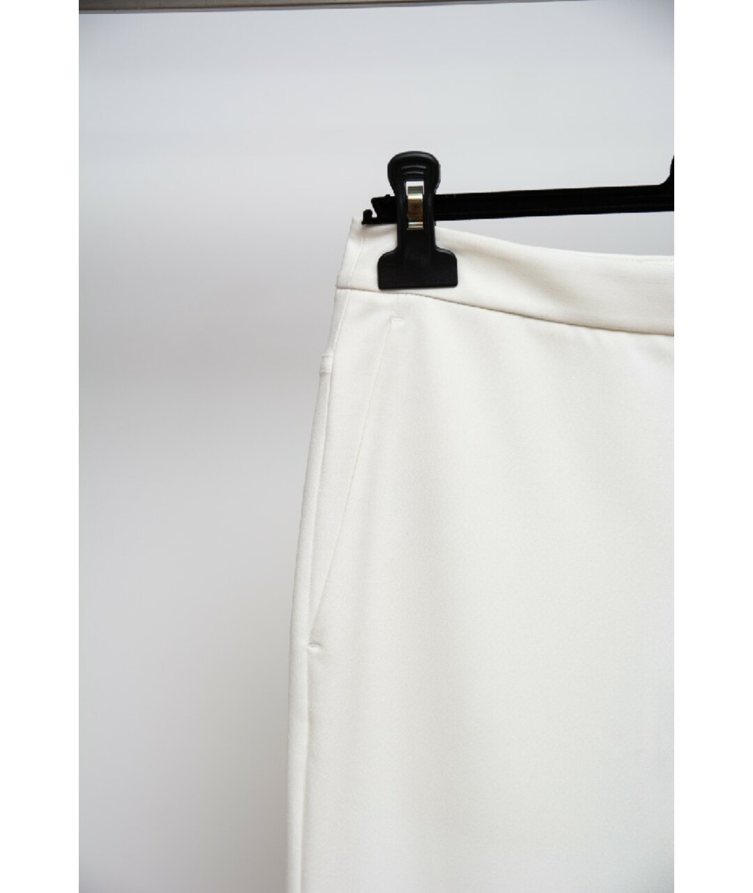 MAISON MARGIELA Белые полиэстеровые брюки узкие, фото 2