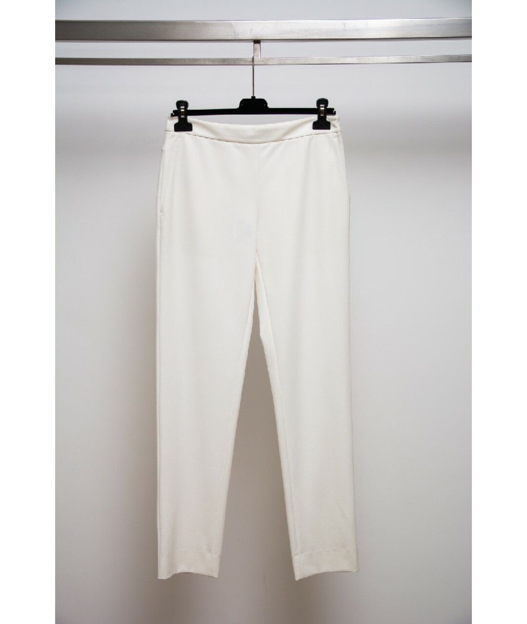 MAISON MARGIELA Белые полиэстеровые брюки узкие, фото 6