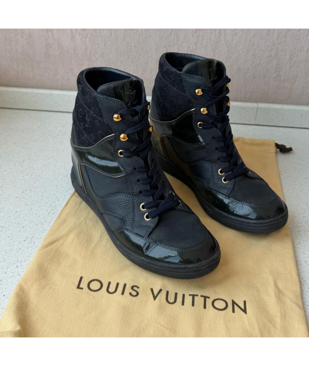 LOUIS VUITTON Темно-синие замшевые кроссовки, фото 4