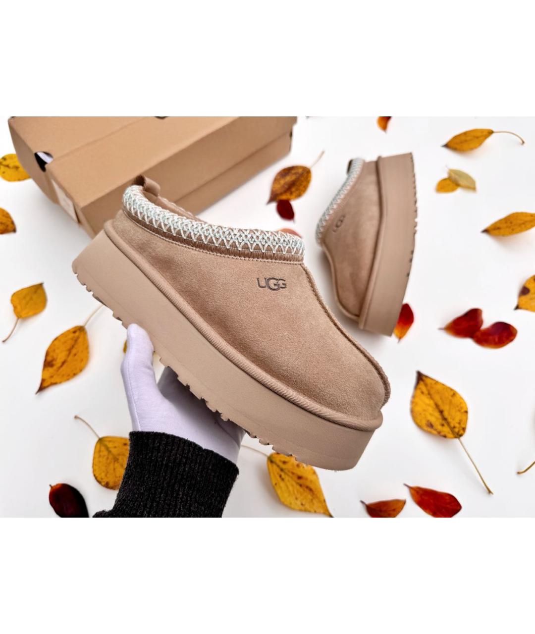 UGG AUSTRALIA Бежевые замшевые мюли, фото 2