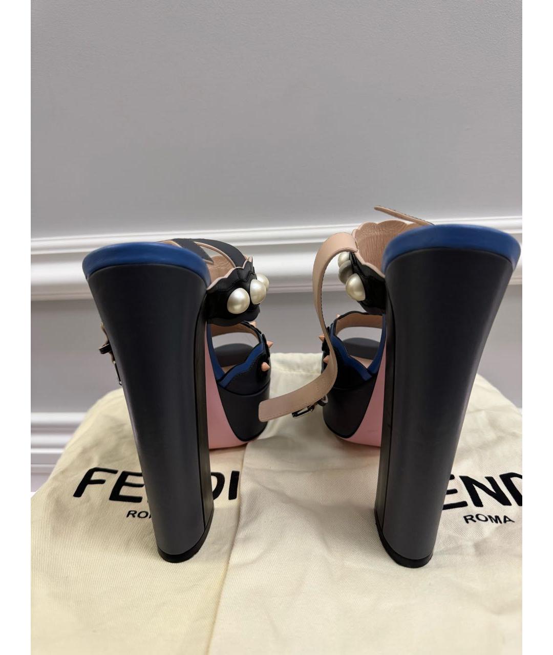 FENDI Темно-синие кожаные босоножки, фото 3