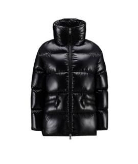 MONCLER Пуховик