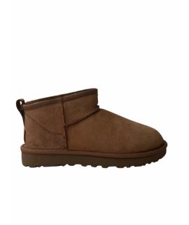 UGG AUSTRALIA Ботинки