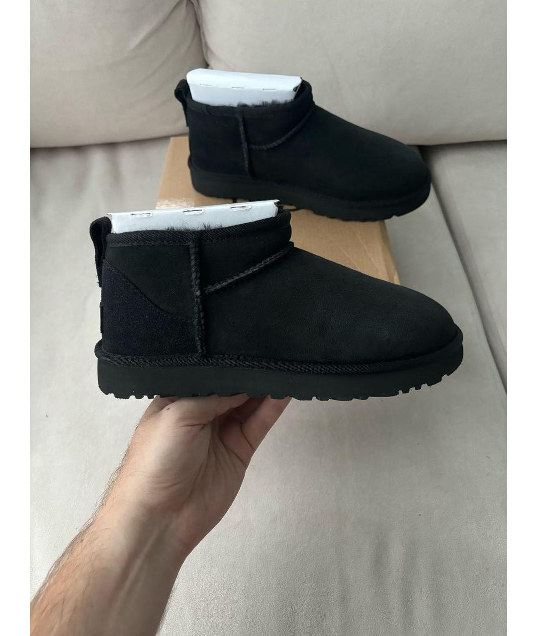 UGG AUSTRALIA Черные замшевые ботинки, фото 2