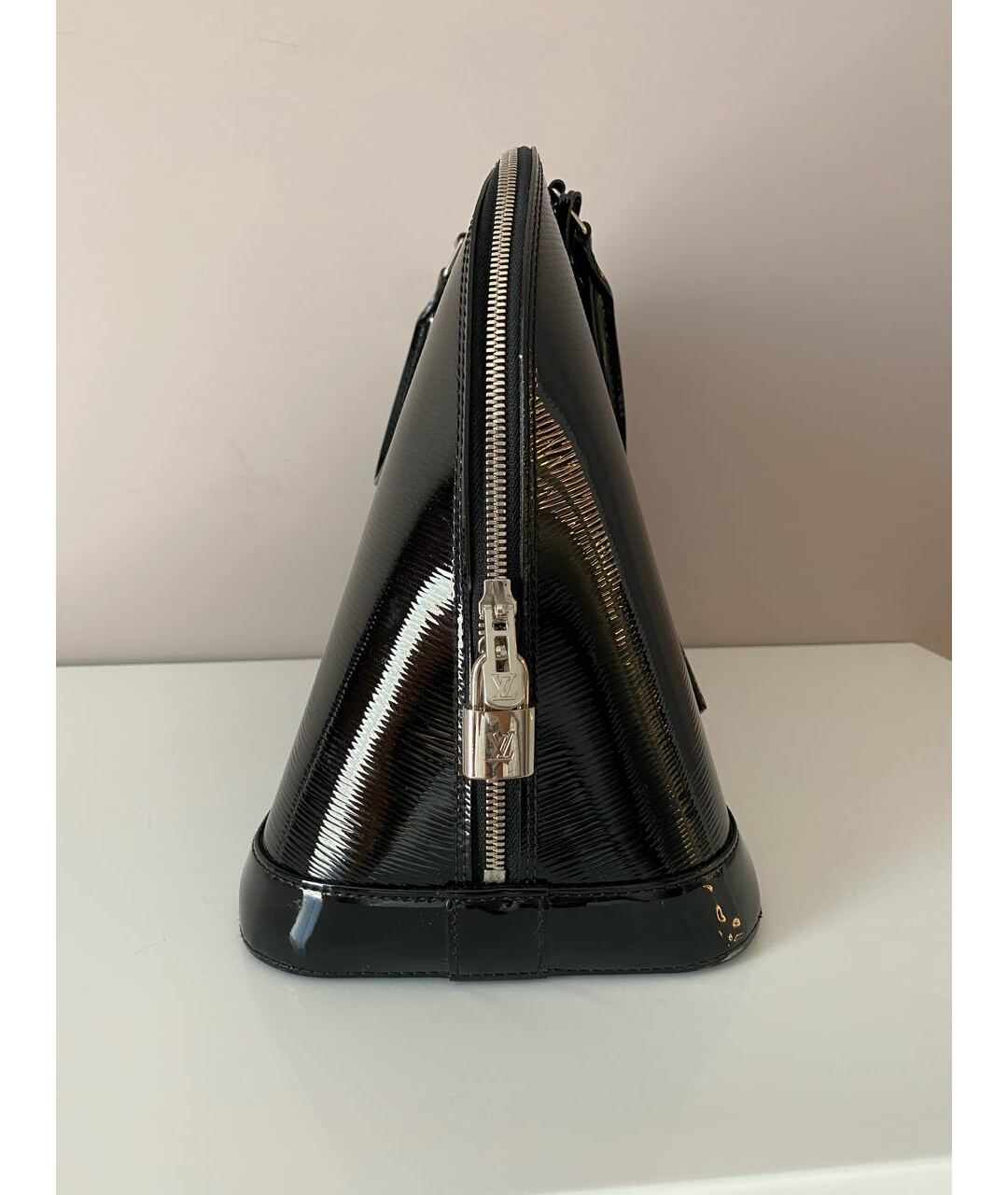 LOUIS VUITTON PRE-OWNED Черная сумка тоут из лакированной кожи, фото 4