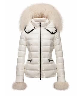 MONCLER Пуховик