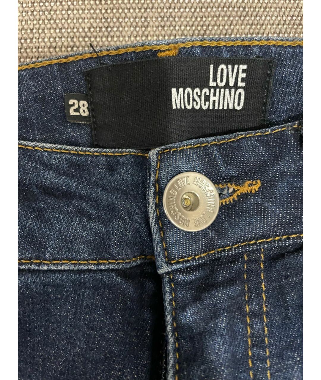 LOVE MOSCHINO Темно-синие хлопко-лиоцелловые прямые джинсы, фото 3