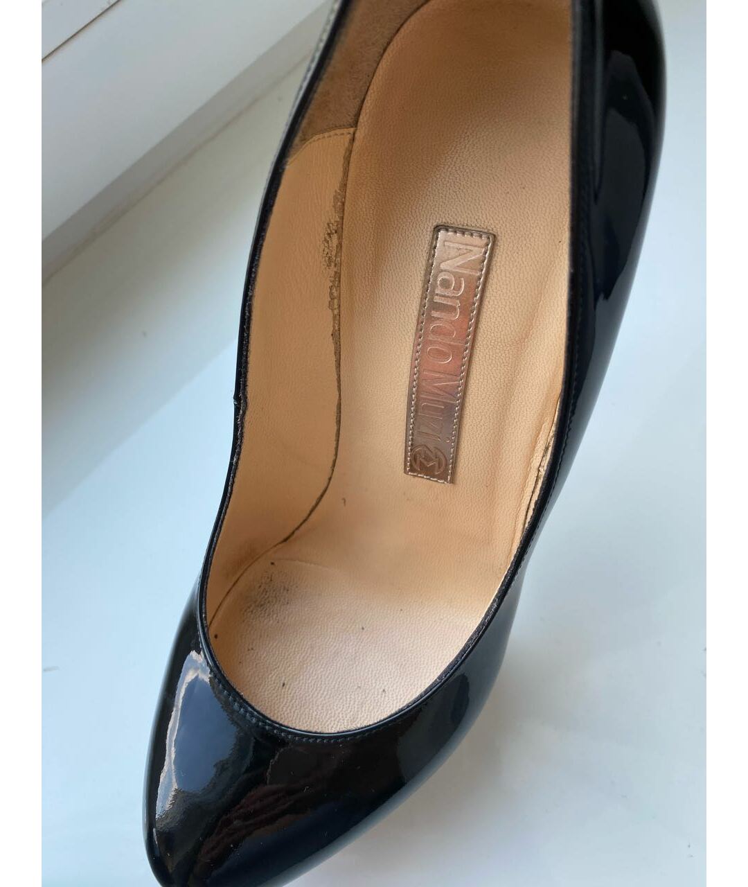 NANDO MUZI Черные туфли из лакированной кожи, фото 6