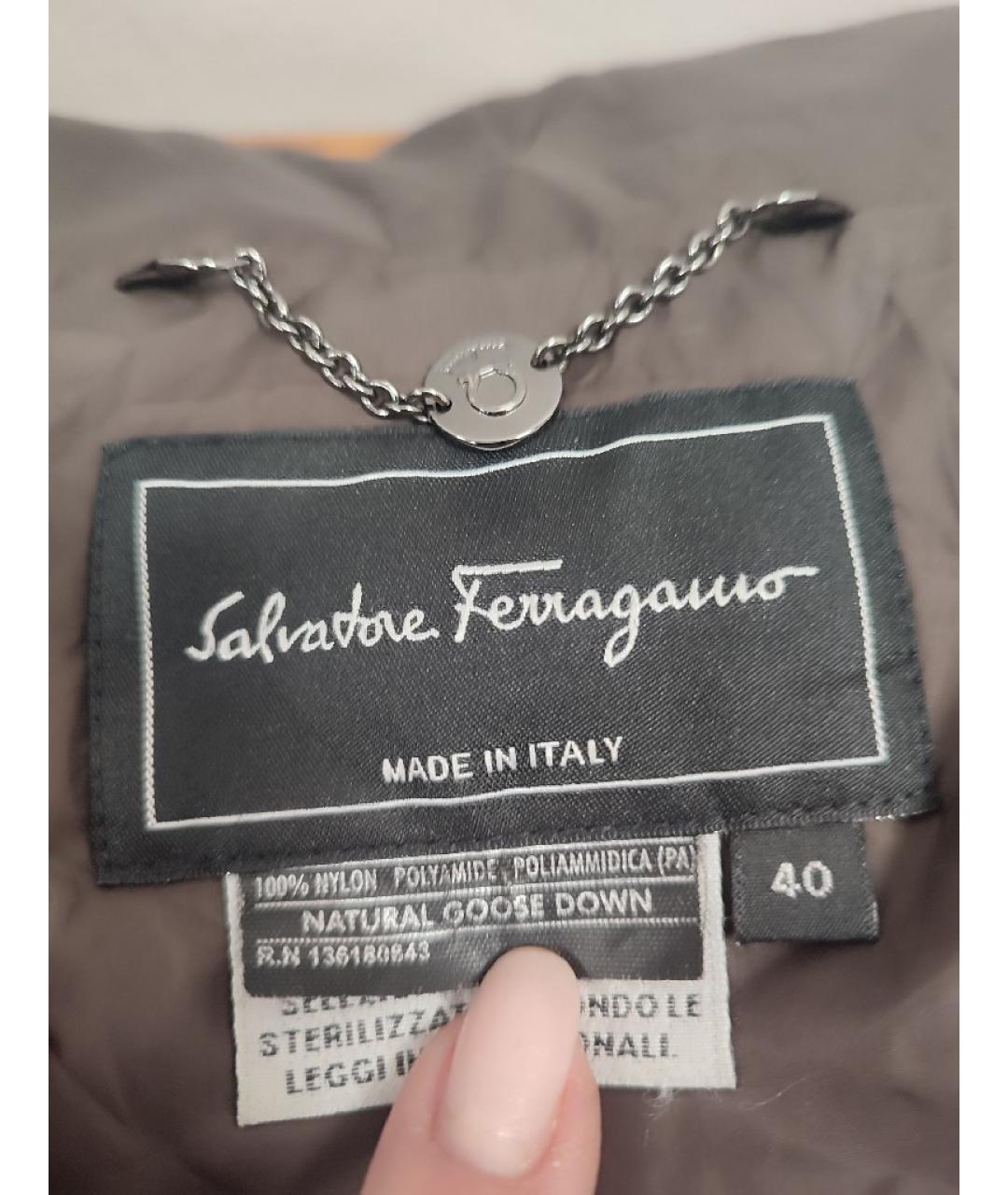 SALVATORE FERRAGAMO Коричневый пуховик, фото 3