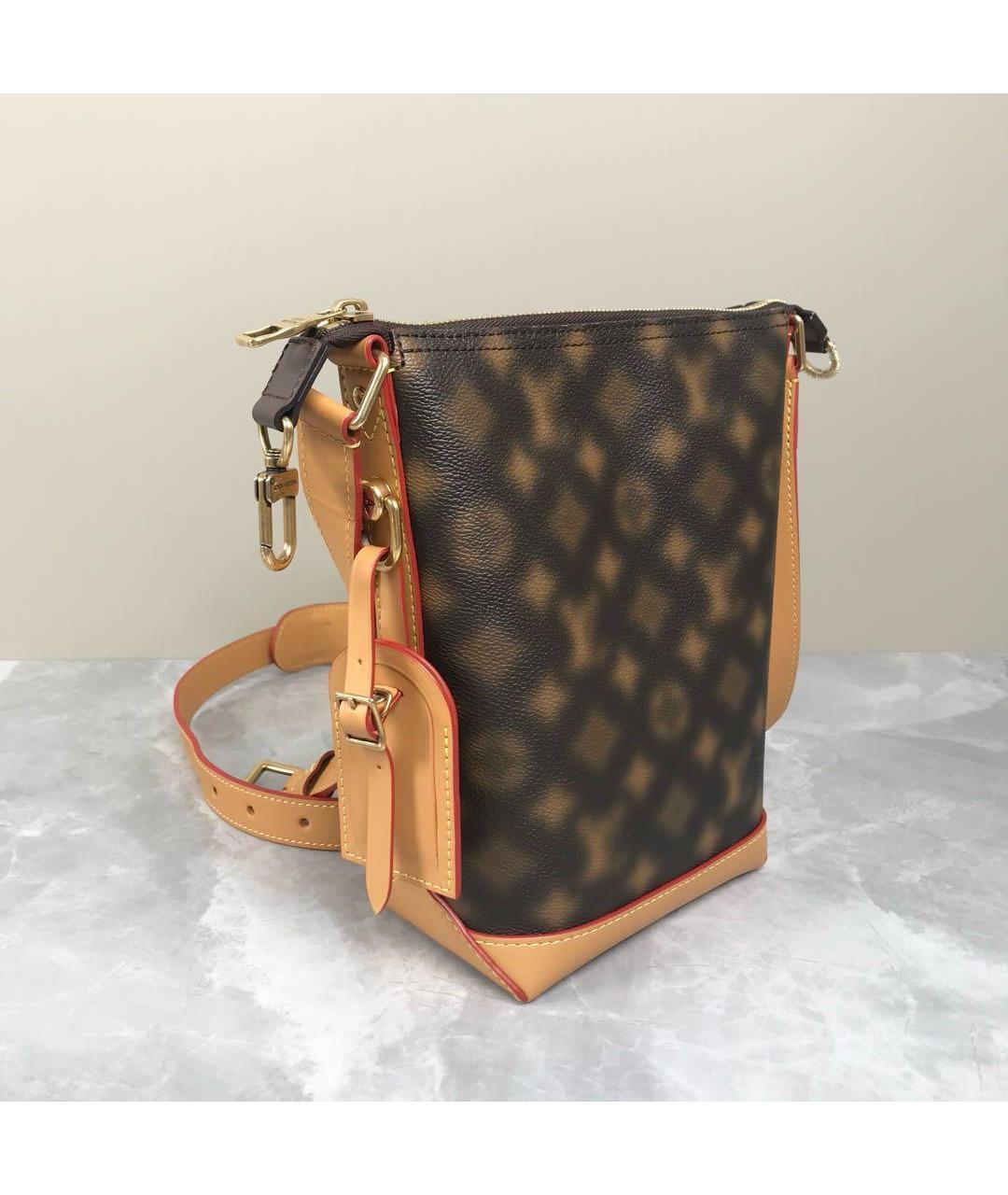 LOUIS VUITTON Коричневая кожаная сумка через плечо, фото 3