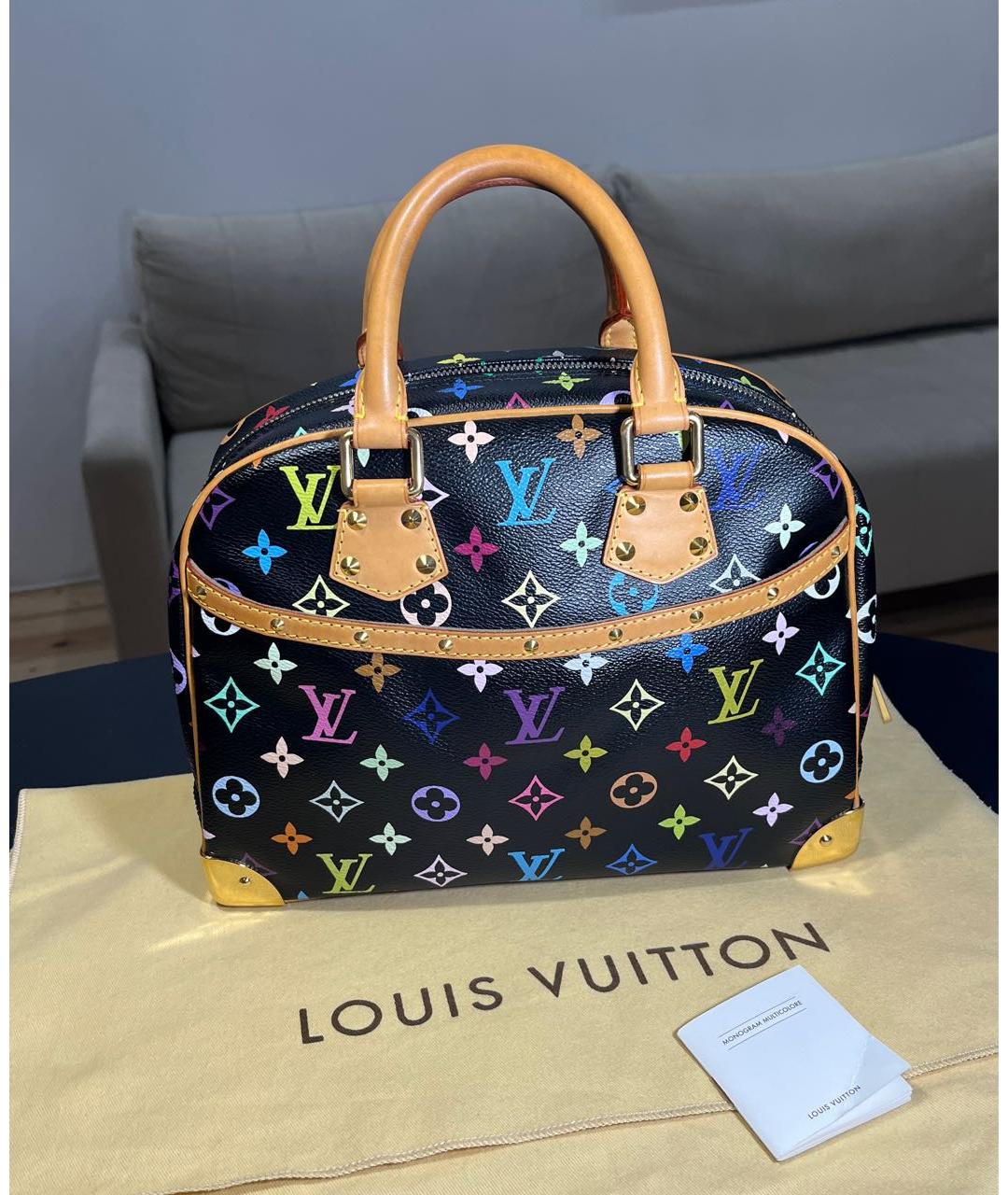 LOUIS VUITTON Черная кожаная сумка с короткими ручками, фото 2