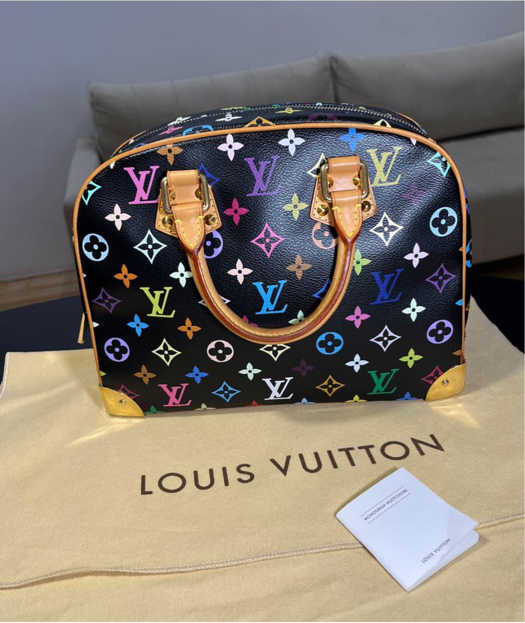 LOUIS VUITTON Черная кожаная сумка с короткими ручками, фото 3