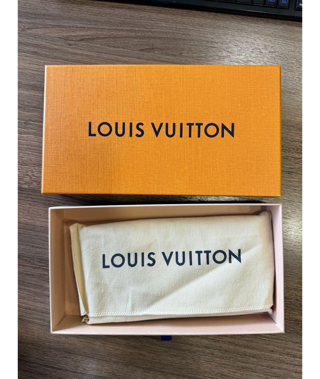 LOUIS VUITTON Черный кожаный кошелек, фото 2