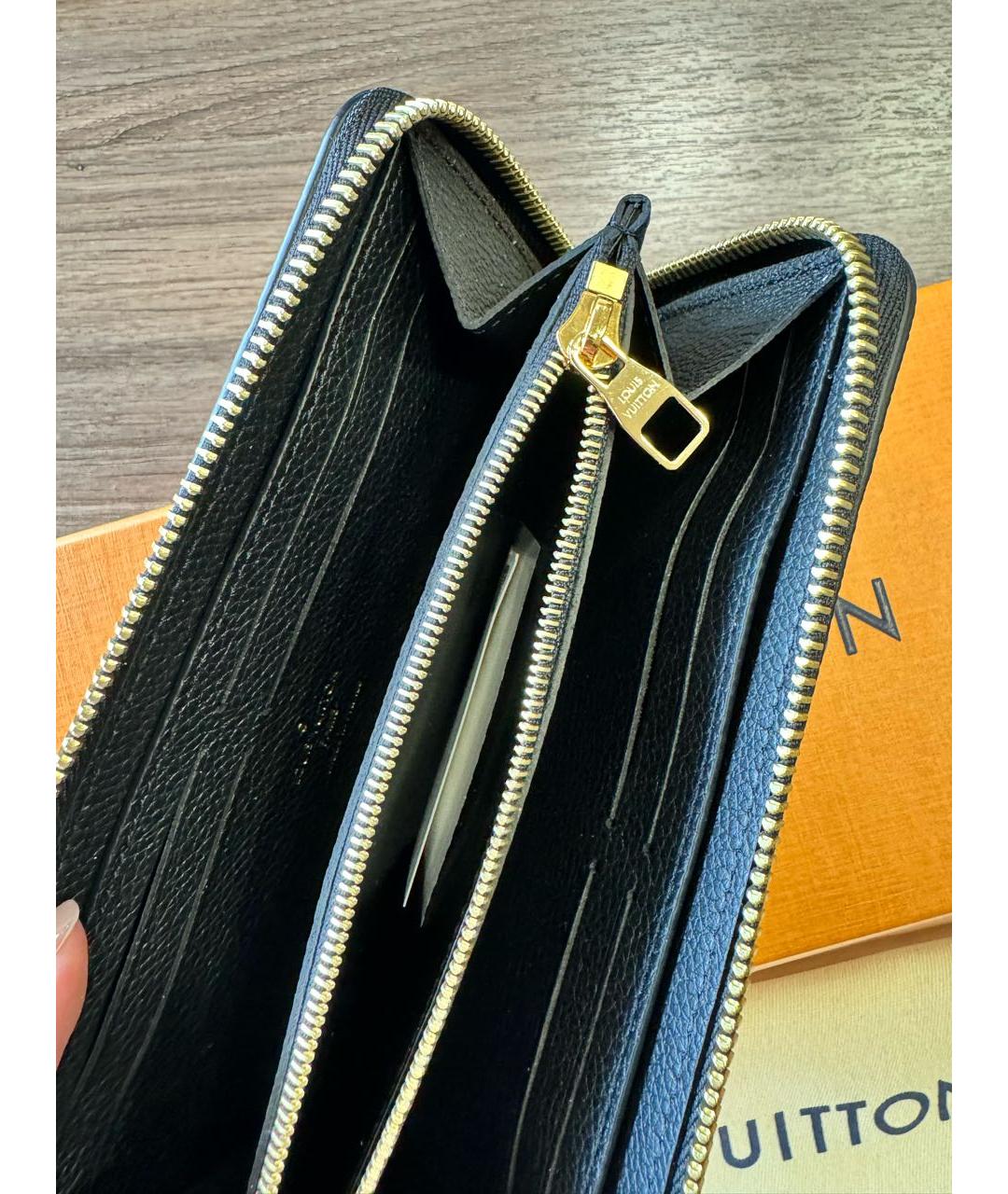 LOUIS VUITTON Черный кожаный кошелек, фото 4