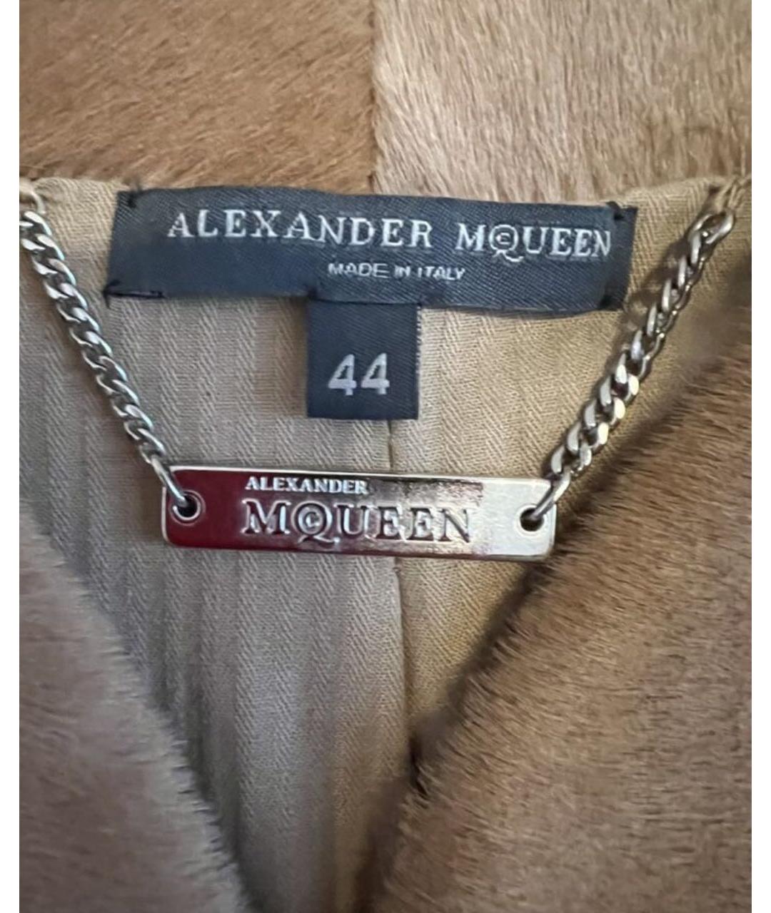 ALEXANDER MCQUEEN Бежевая меховая шуба, фото 3