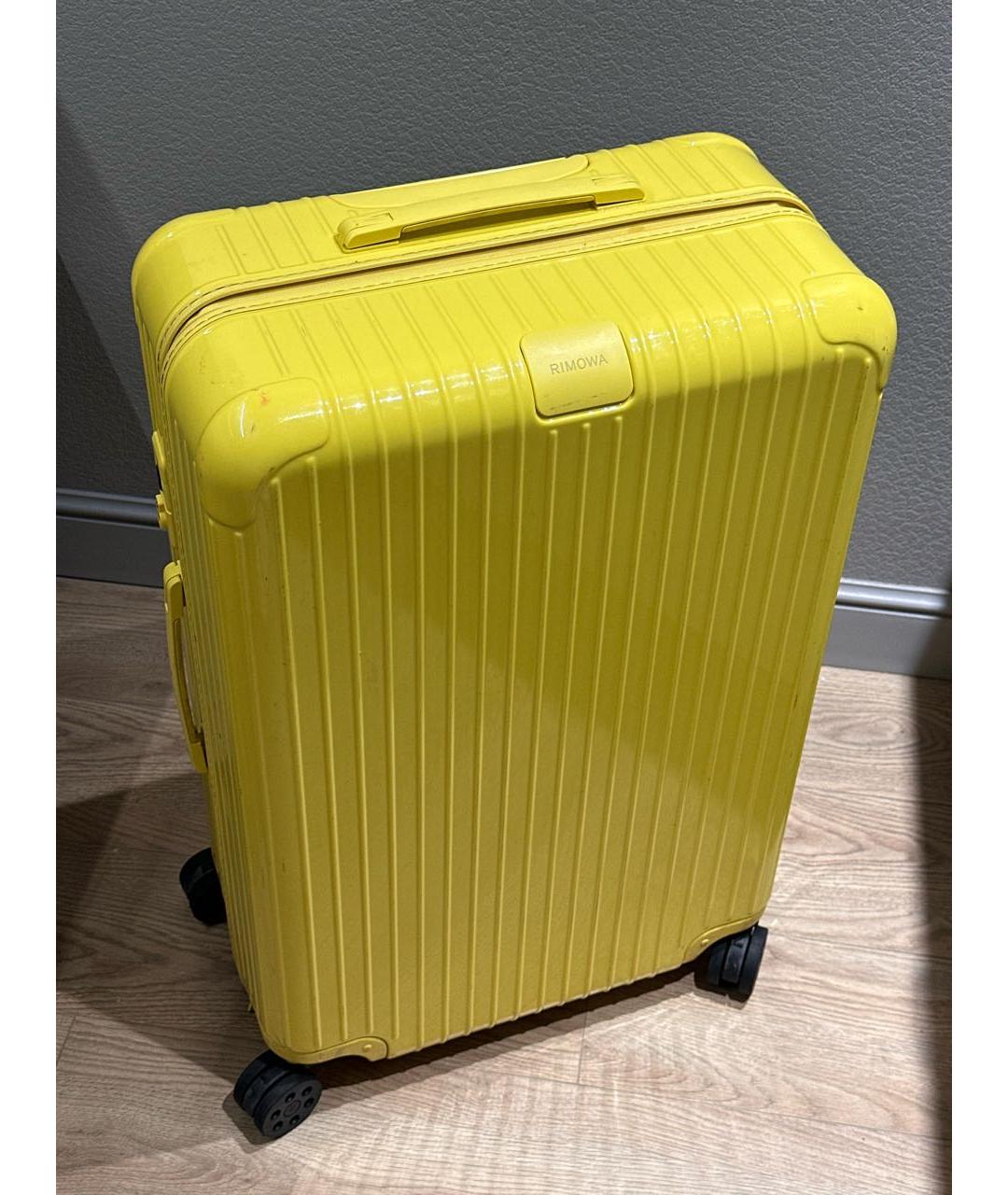 Rimowa Желтый чемодан, фото 5