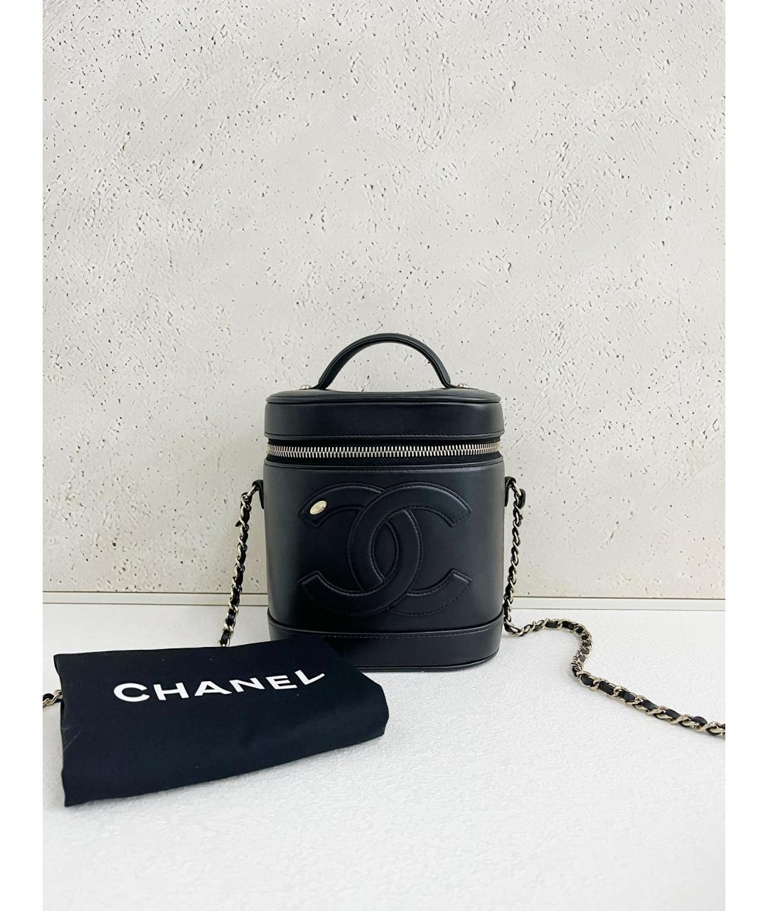 CHANEL Черная кожаная сумка с короткими ручками, фото 7