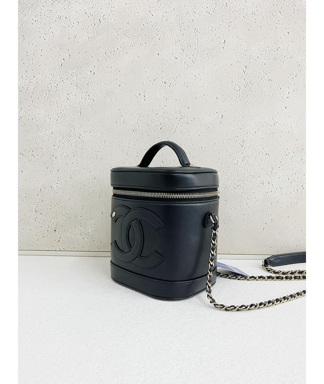 CHANEL Черная кожаная сумка с короткими ручками, фото 4