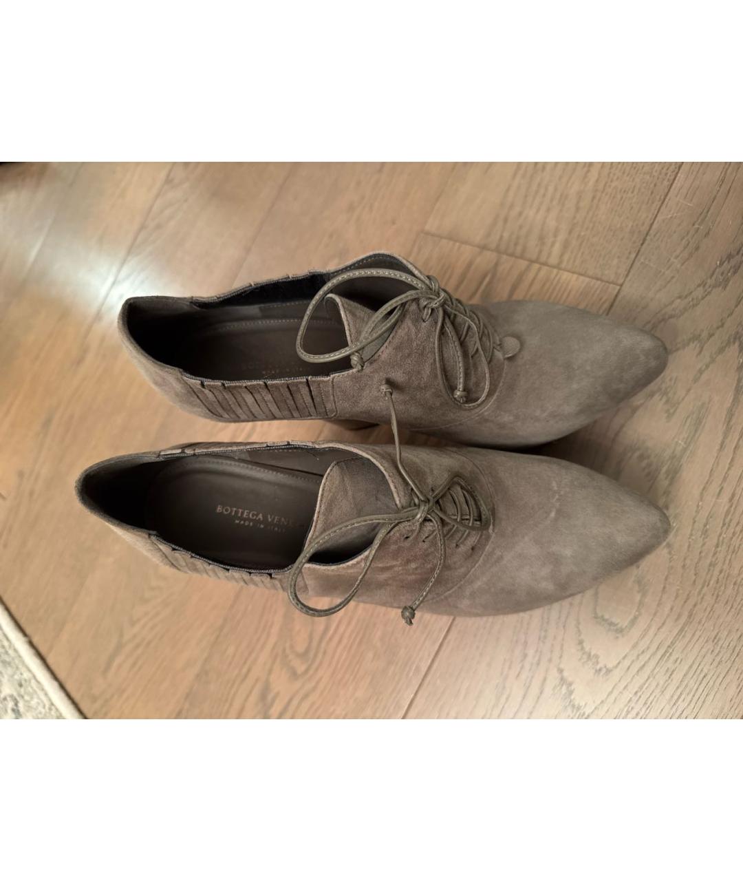 BOTTEGA VENETA Серые замшевые ботинки, фото 3