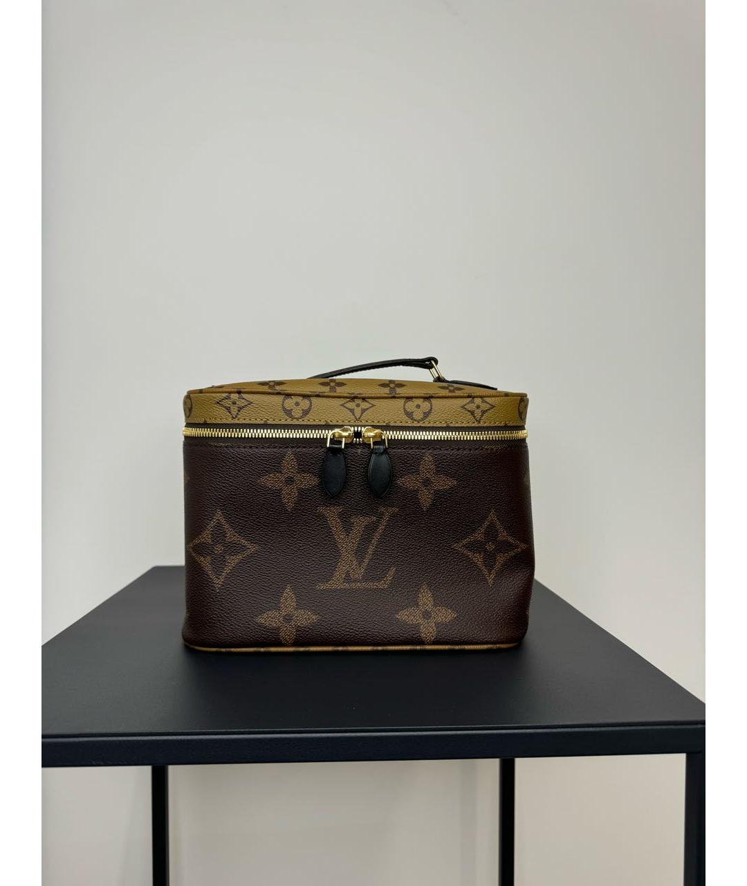 LOUIS VUITTON Коричневая кожаная косметичка, фото 5