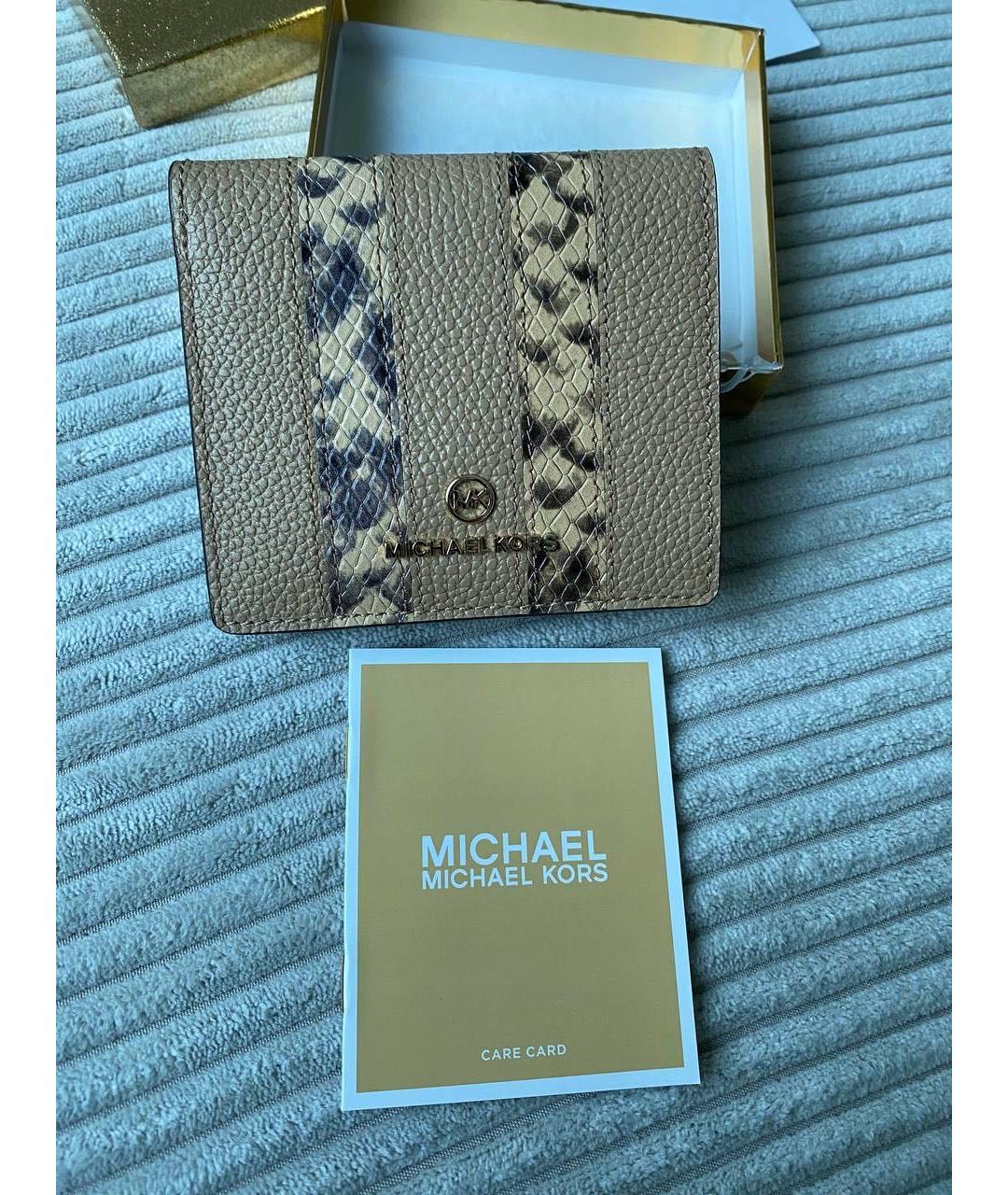 MICHAEL KORS Бежевый кожаный кошелек, фото 3