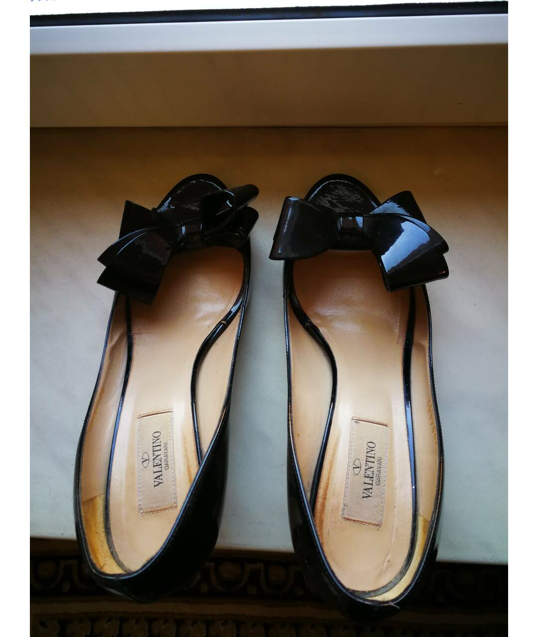 VALENTINO GARAVANI Черные туфли из лакированной кожи, фото 3