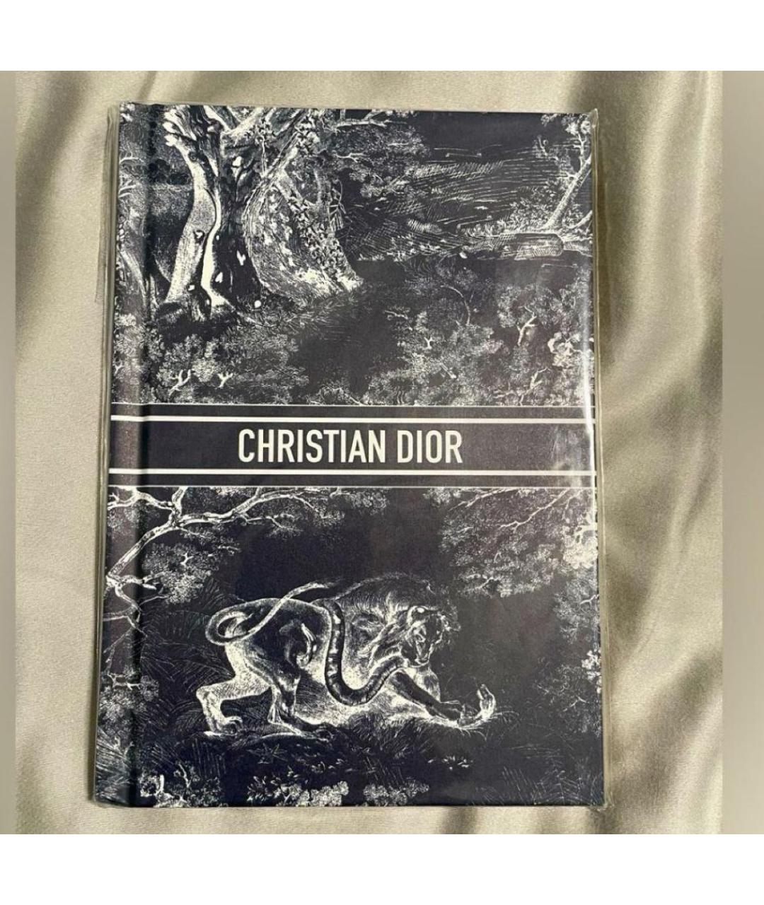 CHRISTIAN DIOR Книга, фото 2