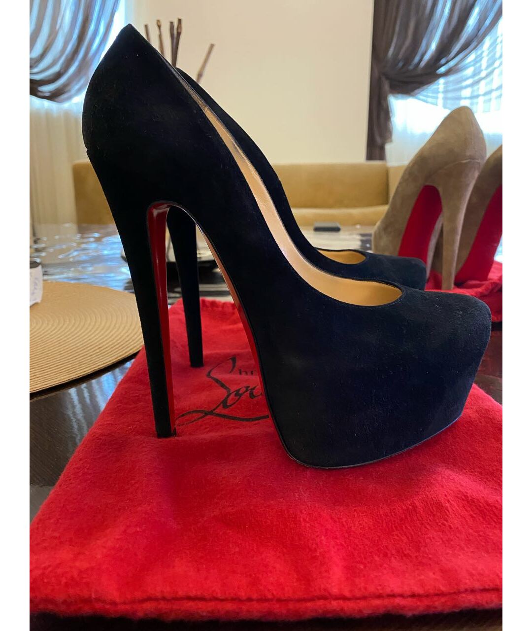 CHRISTIAN LOUBOUTIN Черные замшевые туфли, фото 7