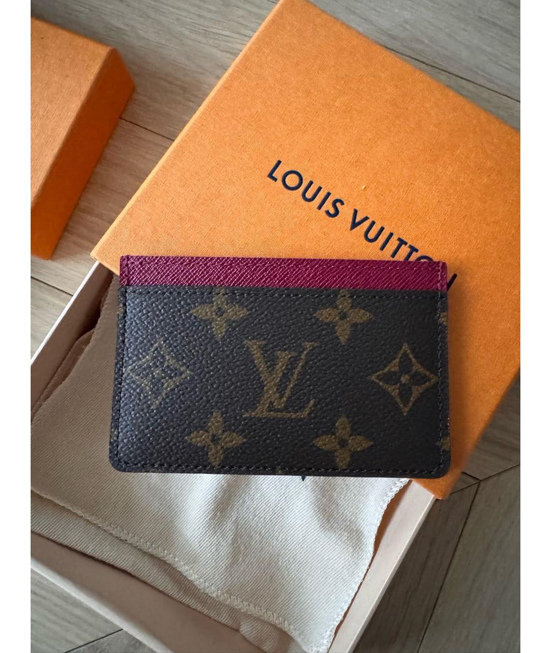 LOUIS VUITTON Коричневый кардхолдер, фото 2