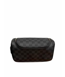 LOUIS VUITTON Барсетка