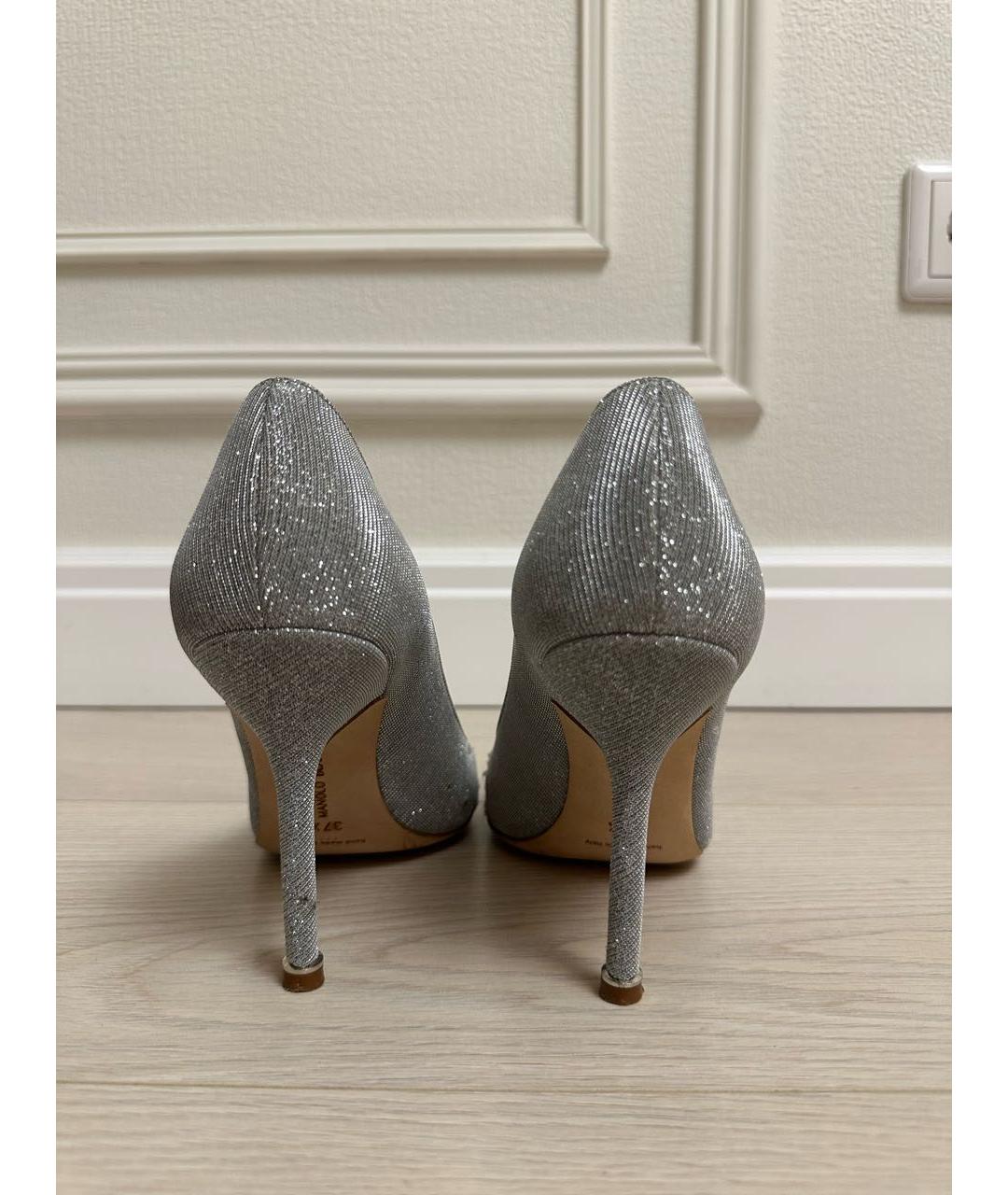 MANOLO BLAHNIK Серебряные лодочки на низком каблуке, фото 4