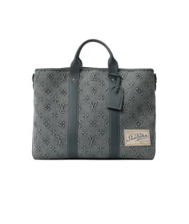 LOUIS VUITTON Сумка через плечо