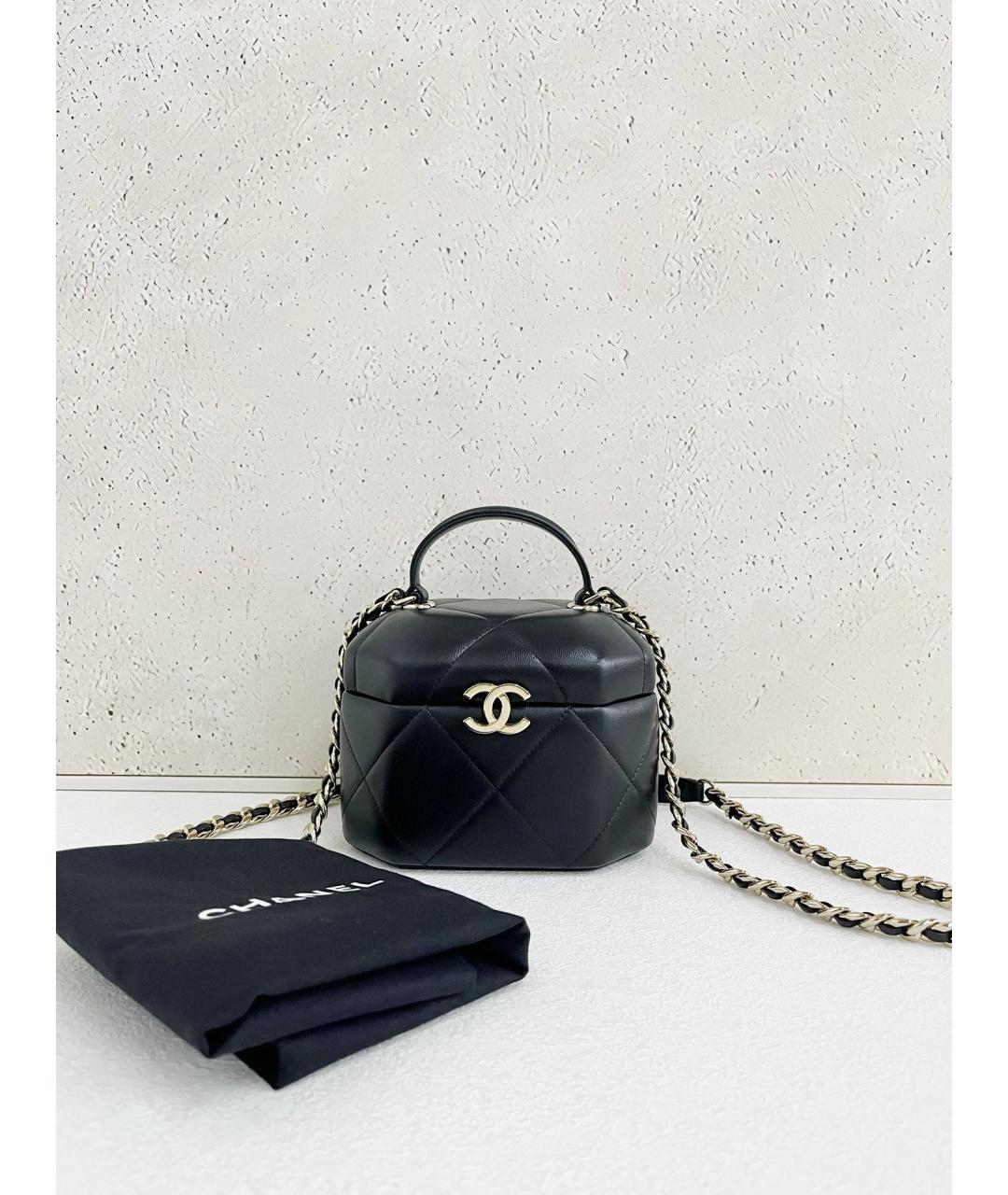 CHANEL Черная кожаная сумка с короткими ручками, фото 2