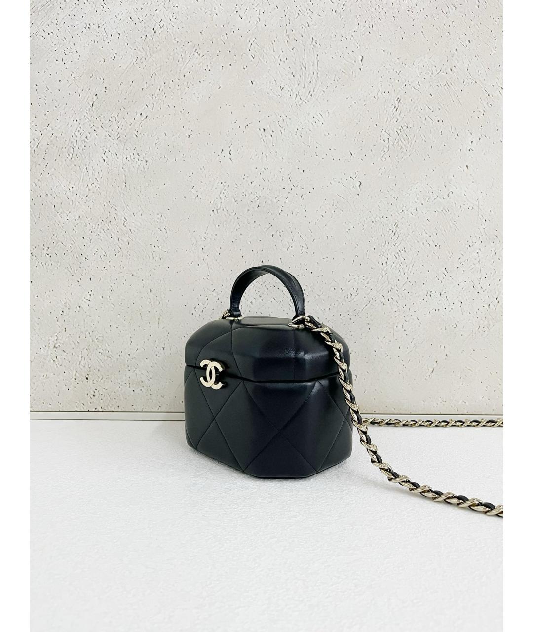 CHANEL Черная кожаная сумка с короткими ручками, фото 4