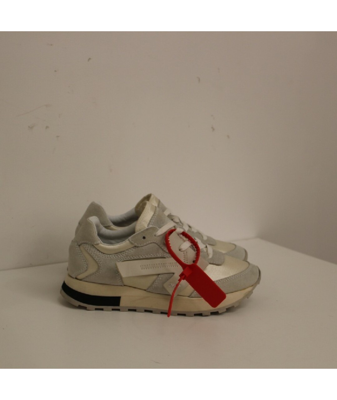 OFF-WHITE Замшевые кроссовки, фото 4